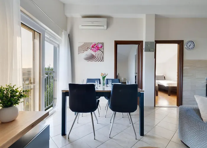 Appartement Relax-1 By Interhome