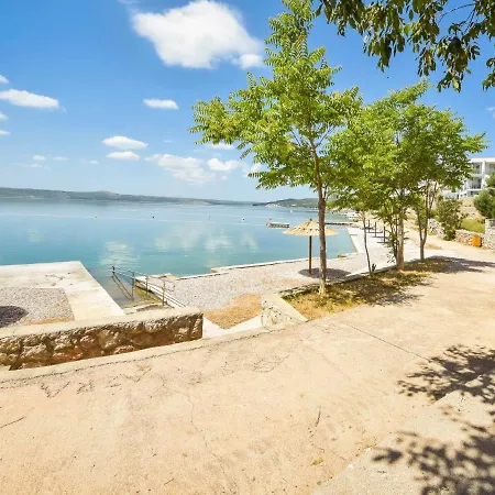 Relax-1 By Interhome Apartman Maslenica