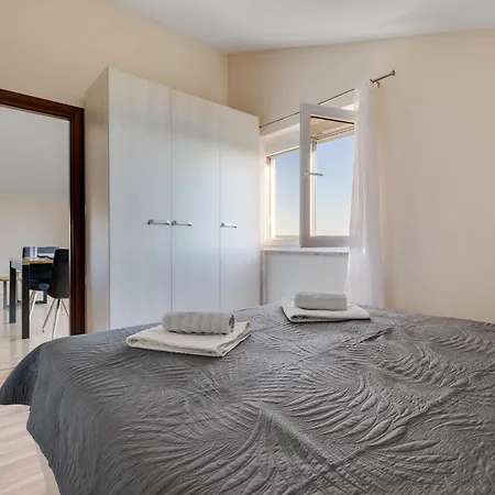 Apartament Relax-1 By Interhome *