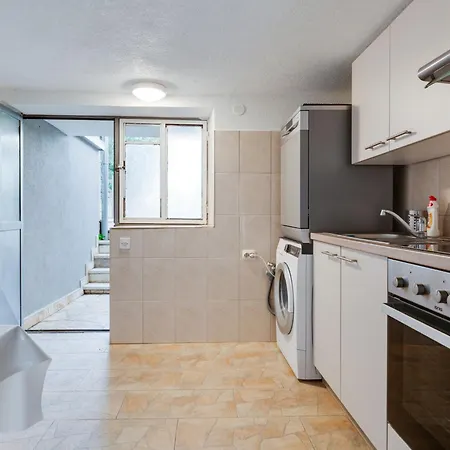 Relax-1 By Interhome Apartman Maslenica